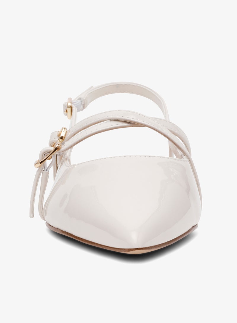 ستيف مادن صنادل بحزام معدني من جلد البولي يوريثين - Image 2